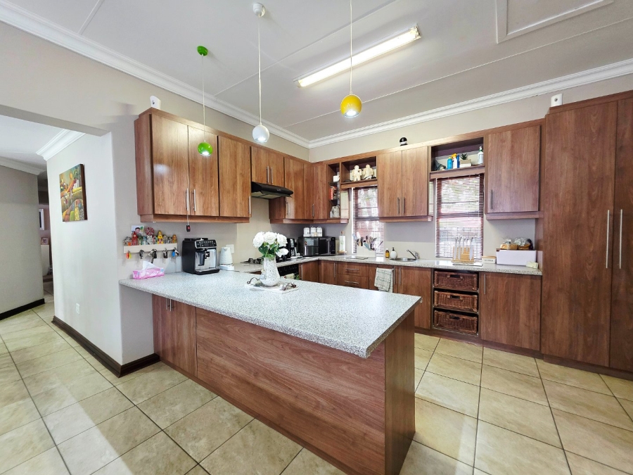 3 Bedroom Property for Sale in Universitas Free State